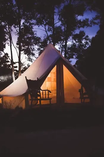Ein Campingzelt